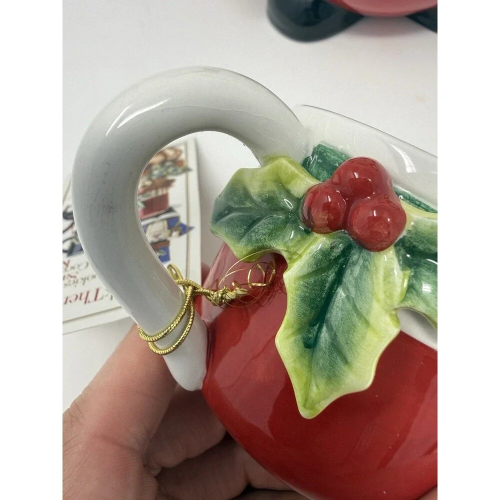 Fitz and Floyd Snack Therapy Santa Cocoa Pot, Ceramic Holly, Boxed